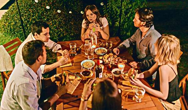 Try outdoor dining at night