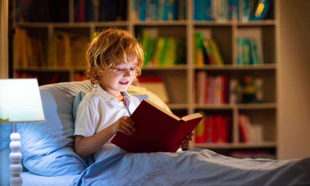 What Is The Best Light For Reading At Night